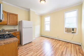 97 W 15th St in Bayonne, NJ - Building Photo - Building Photo