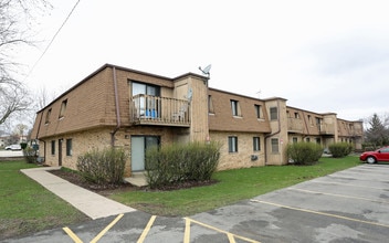 The Atrium Apartments in Milwaukee, WI - Foto de edificio - Building Photo