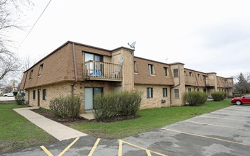 The Atrium Apartments in Milwaukee, WI - Building Photo - Building Photo