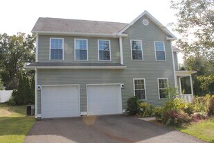 15 Glen Ridge Rd in Hamden, CT - Building Photo