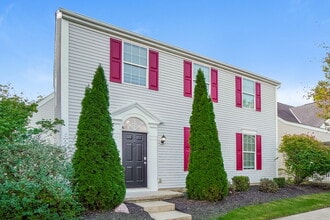 7175 Normanton Dr in New Albany, OH - Foto de edificio - Building Photo