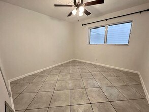 2161 NE 42nd Ct, Unit 108 in Lighthouse Point, FL - Foto de edificio - Building Photo