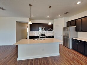 2725 Ponds Trl in St. Cloud, FL - Foto de edificio - Building Photo