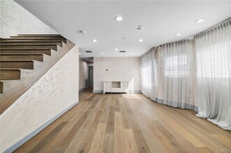 17153 Rayen St in Los Angeles, CA - Building Photo - Building Photo