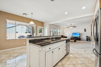 9042 W Pinnacle Vista Dr in Peoria, AZ - Building Photo - Building Photo