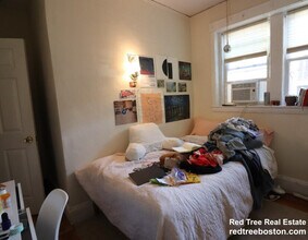 56 Egmont St in Brookline, MA - Building Photo - Building Photo