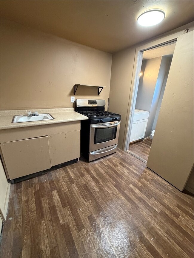 752 S Main St in Elmira, NY - Building Photo - Building Photo