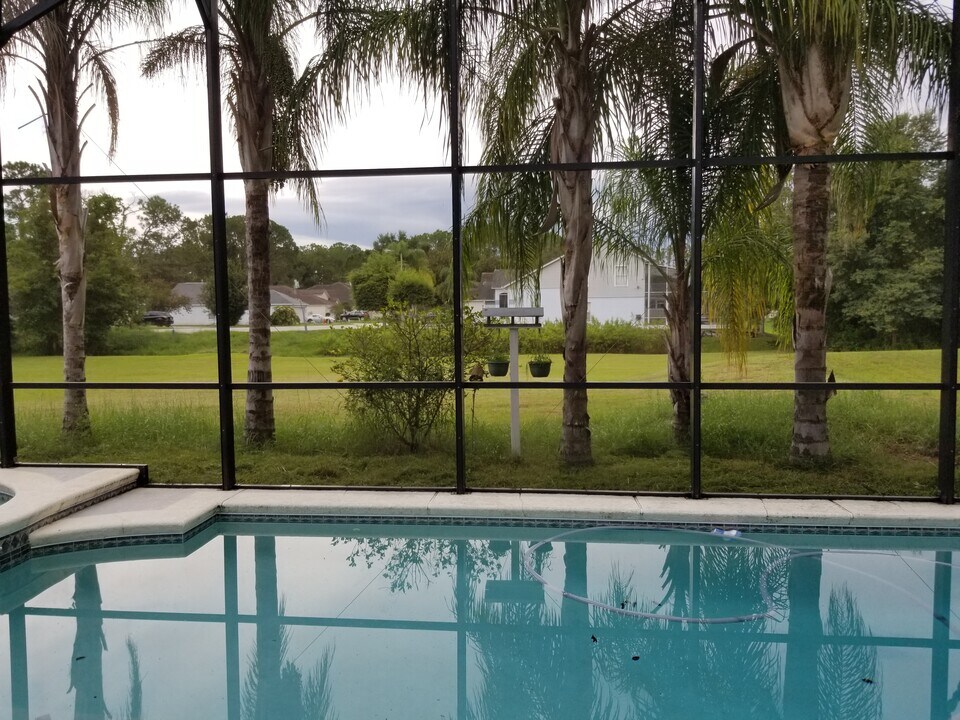 629 Allison Ave in Davenport, FL - Building Photo