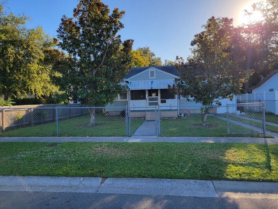 3721 17th St N in St. Petersburg, FL - Building Photo