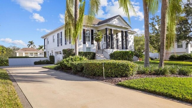 4921 Lyford Cay Rd in Tampa, FL - Building Photo - Building Photo