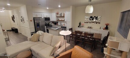 2264 W Laurie Ln in Phoenix, AZ - Building Photo - Building Photo