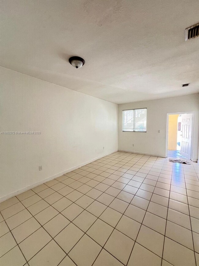 property at 1662 SE 27th Dr