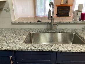 42 Springwood Ct in Princeton, NJ - Building Photo - Building Photo
