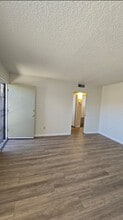 4705 Buckley Way in Bakersfield, CA - Building Photo - Building Photo