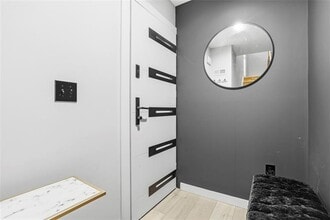 5228 Dresden Wy in Pittsburgh, PA - Building Photo - Building Photo