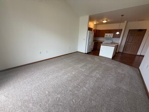 5831 Lupine Ln, Unit #314 in Madison, WI - Foto de edificio - Building Photo
