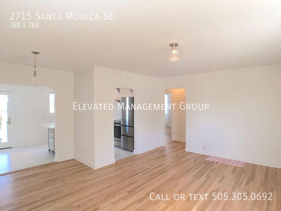 2715 Santa Monica Ave SE in Albuquerque, NM - Building Photo