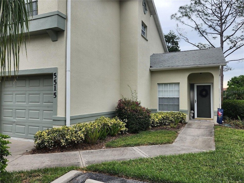 5515 Fair Oaks St, Unit 3A in Bradenton, FL - Building Photo
