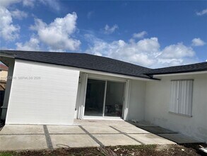 18767 SW 100th Ave in Cutler Bay, FL - Building Photo - Building Photo