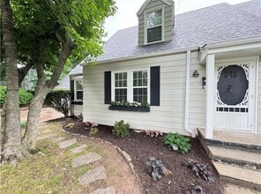 613 Mill St in Springdale, AR - Building Photo - Building Photo