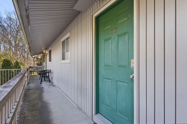 C6 Shepherd Ln in Chapel Hill, NC - Foto de edificio - Building Photo