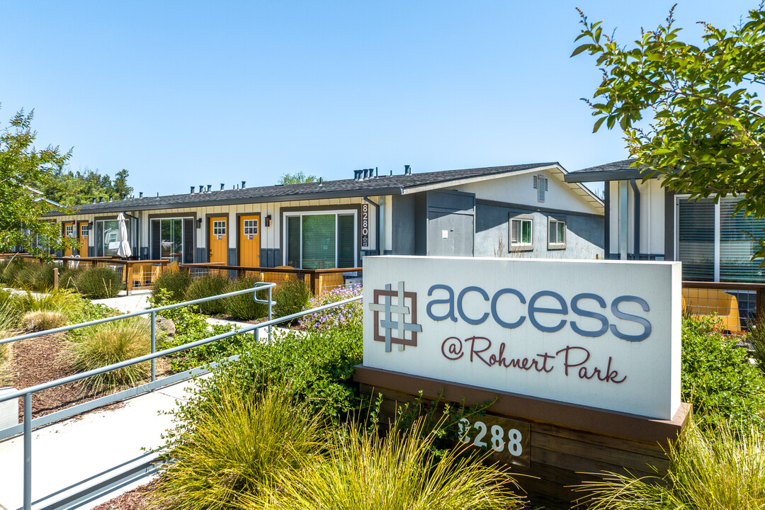 Access @ Rohnert Park in Rohnert Park, CA - Foto de edificio