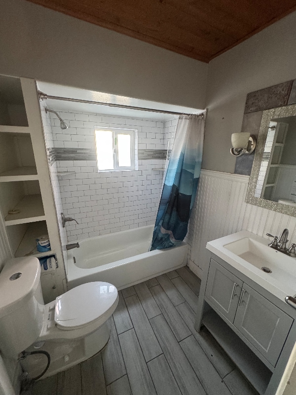 4928 Newton St in Denver, CO - Foto de edificio - Building Photo