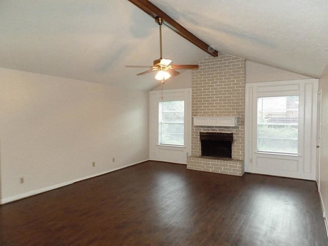 8110 Amurwood Dr in Tomball, TX - Building Photo - Building Photo