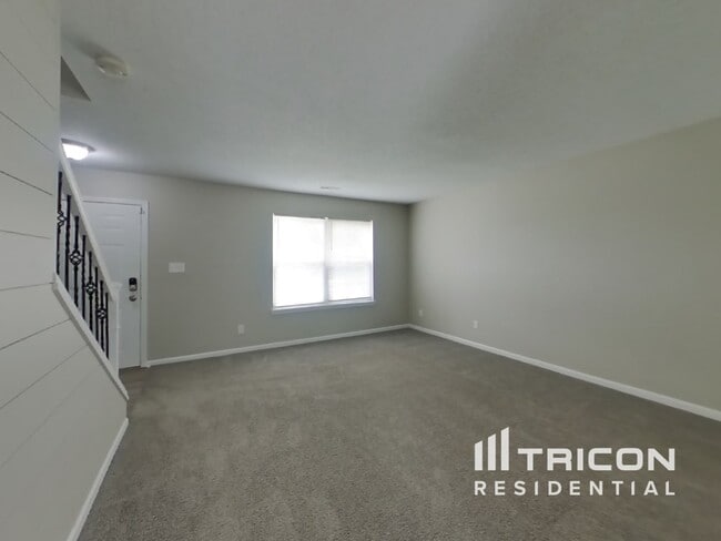1582 Tulip Ct in Franklin, IN - Building Photo - Building Photo