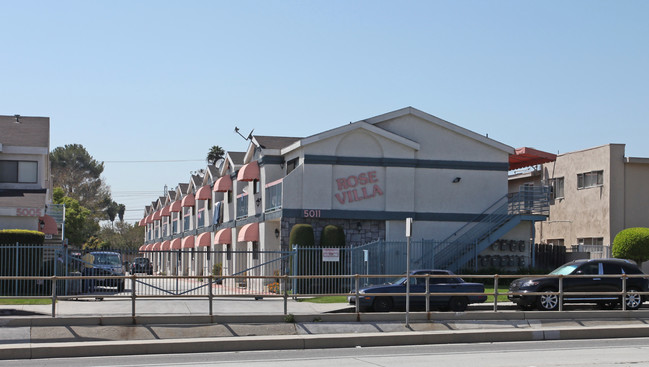 Rose Villa Apartments in San Gabriel, CA - Foto de edificio - Building Photo