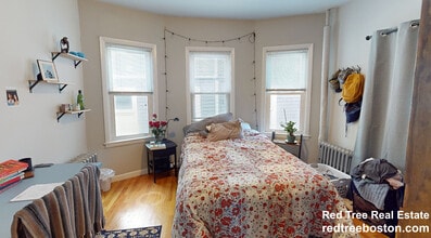 23 Tufts St, Unit 2 in Cambridge, MA - Building Photo - Building Photo