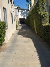 210 S Catalina Ave in Pasadena, CA - Building Photo - Building Photo