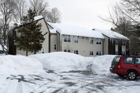 Groveland in Mattapan, MA - Foto de edificio - Building Photo