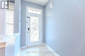 145 Betony Dr in Richmond Hill, ON - Building Photo - Building Photo