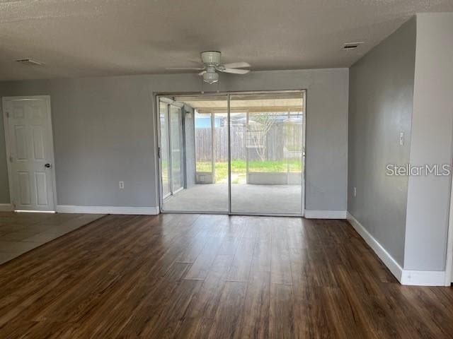 3327 Pinon Dr in Holiday, FL - Building Photo - Building Photo