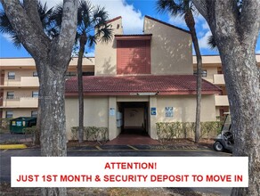 3399 Foxcroft Rd in Miramar, FL - Foto de edificio - Building Photo