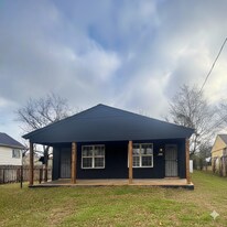 690 Hudson St in Memphis, TN - Building Photo