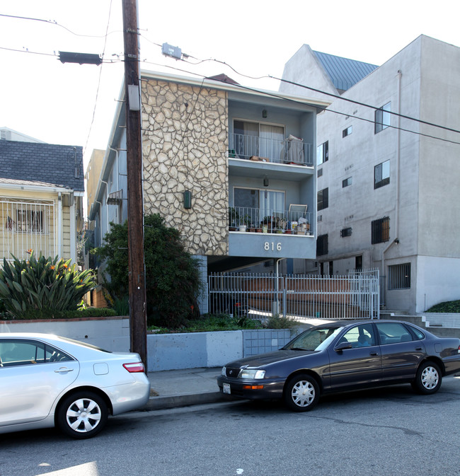 816 New Depot St in Los Angeles, CA - Building Photo - Building Photo