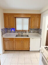 22835 Buckingham St in Dearborn, MI - Foto de edificio - Building Photo