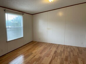 102 Shelby St in Rhodhiss, NC - Building Photo - Building Photo