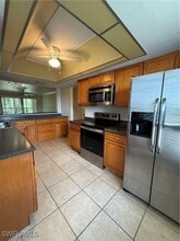 3806 Guilford Rd in Naples, FL - Foto de edificio - Building Photo