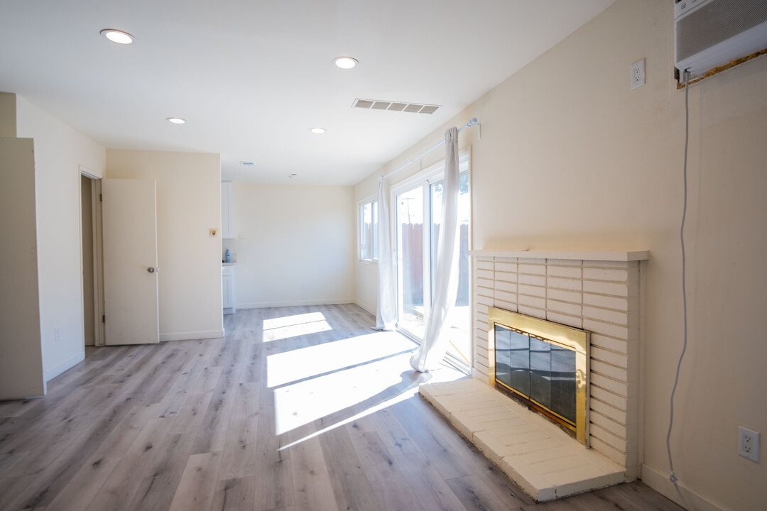 2909 Elgin Dr, Unit B in Riverside, CA - Building Photo