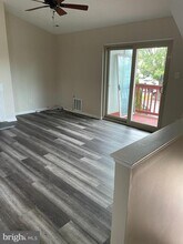 404 Atlanta Court in Washington Township, NJ - Building Photo - Building Photo