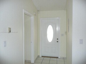 200 NW 114th Ave in Miami, FL - Building Photo - Building Photo