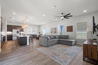 8908 Apogee Blvd in Austin, TX - Building Photo - Building Photo