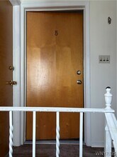 19 California Dr in Williamsville, NY - Building Photo - Building Photo