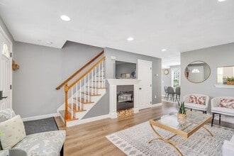 74 Juniper Ln in Tewksbury, MA - Building Photo - Building Photo