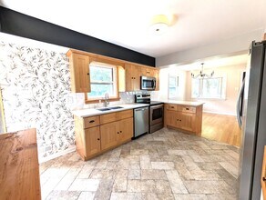 2202 N 116th St in Wauwatosa, WI - Building Photo - Building Photo