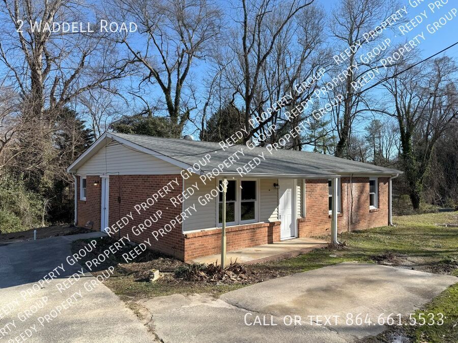2 Waddell Rd in Greenville, SC - Building Photo