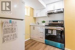 6 Larkhall Ave in Toronto, ON - Building Photo - Building Photo